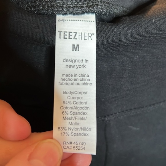 NWT Teez-Her Tummy Control Black High Waist Pull-On Leggings Cotton Sz Medium - Picture 8 of 11